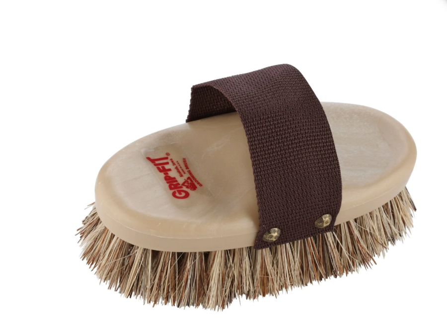 Decker #92 Brown Union Fiber Horse Grooming Brush – Medium Stiff Grip-Fit Brush for Horses & Cattle