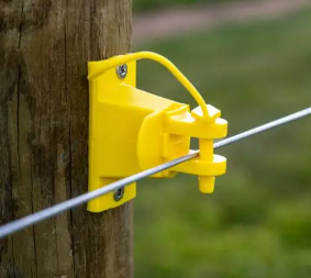 Patriot Wood Post Pinlock Insulator – Yellow