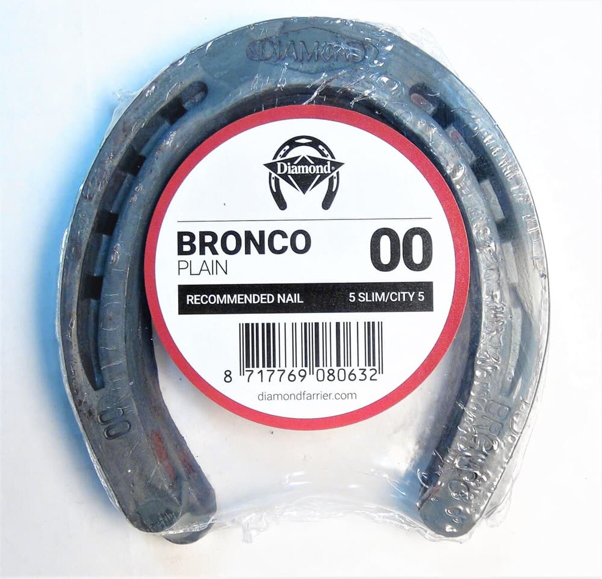 Diamond Bronco Plain Steel Horseshoes – Size 00, 15 Pairs