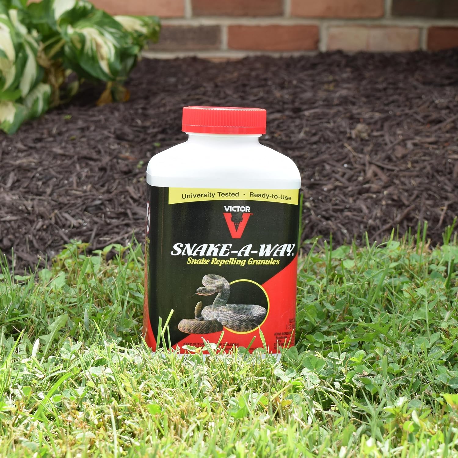 Victor VP363 Snake-A-Way Snake Repelling Granules, 1.75 lb