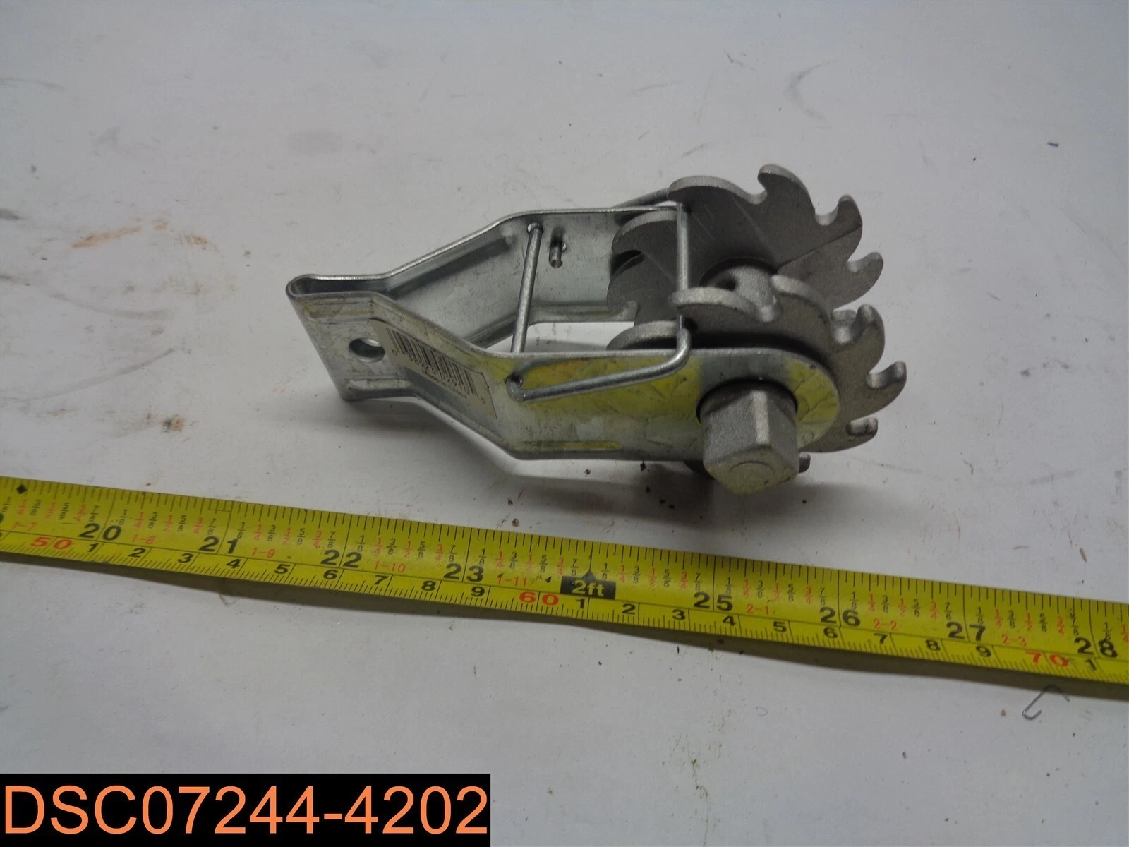 Dare 1703-C In-Line Wire Strainer Tightener – Aluminum Cog Zinc-Plated Electric Fence Tensioner