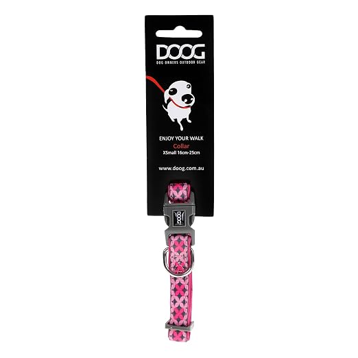 DOOG Toto Neoprene Dog Collar – Pink with Black Stars, Quick-Dry Adjustable Collar, X-Small 4–10 Inch